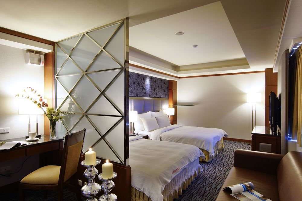 Hotel Dion Тайджун Екстериор снимка